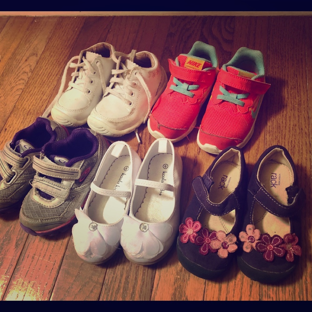 Nike’s, stride right first walker- sz6 NICE LOT